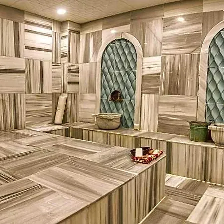 Ersu Hotel 3*