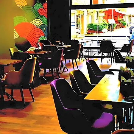 Ersu Hotel 3*
