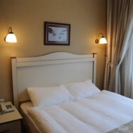 Hotel Ersu 3*